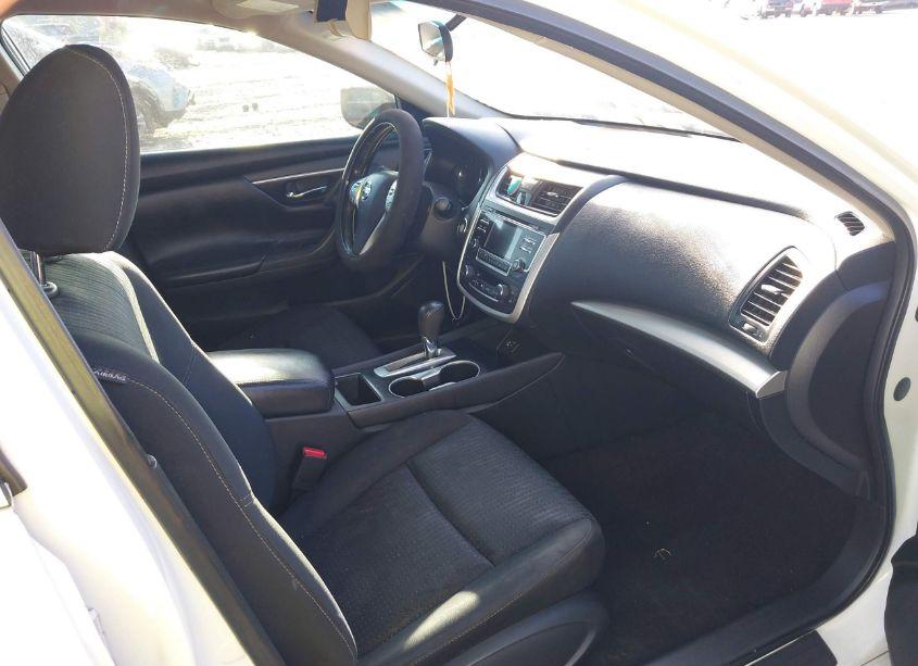 Photo 5 of 2017 Nissan Altima 2.5/2.5 S/2.5 SL/2.5 SR/2.5 SV (VIN 1N4AL3APXHC112586)