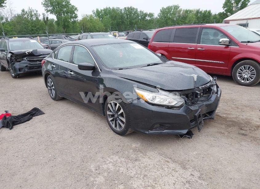 2017 Nissan Altima 2.5/2.5 S/2.5 SL/2.5 SR/2.5 SV (VIN 1N4AL3APXHC113611) main photo