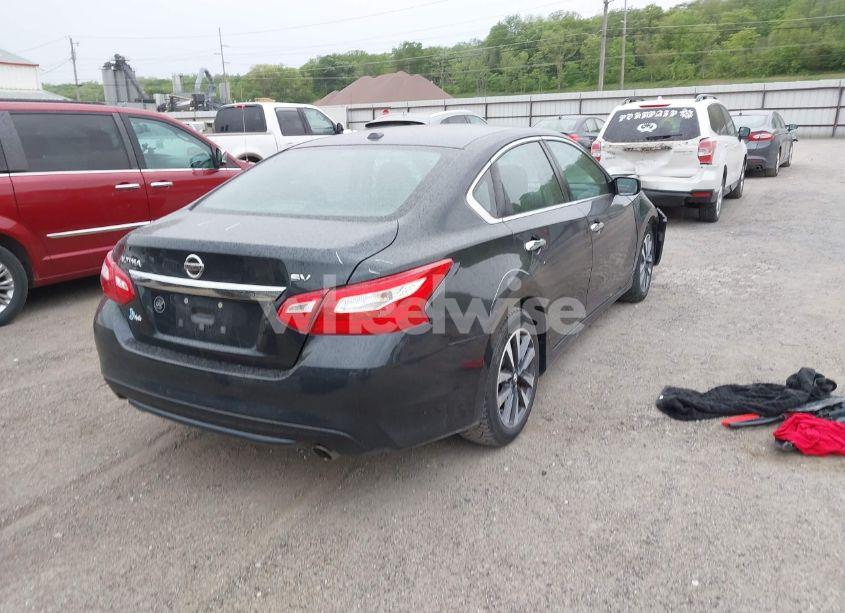 Photo 4 of 2017 Nissan Altima 2.5/2.5 S/2.5 SL/2.5 SR/2.5 SV (VIN 1N4AL3APXHC113611)