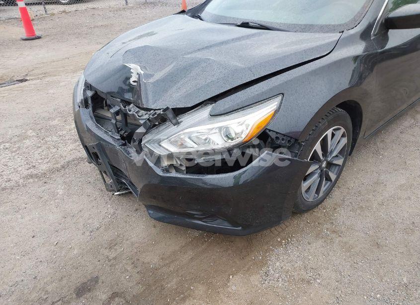 Photo 6 of 2017 Nissan Altima 2.5/2.5 S/2.5 SL/2.5 SR/2.5 SV (VIN 1N4AL3APXHC113611)