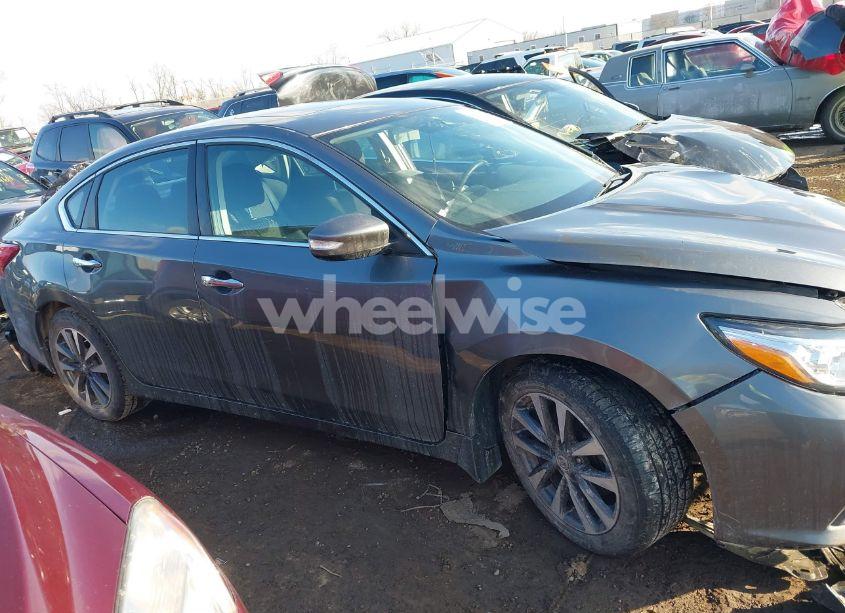 Photo 12 of 2017 Nissan Altima 2.5 SV (VIN 1N4AL3APXHC129260)