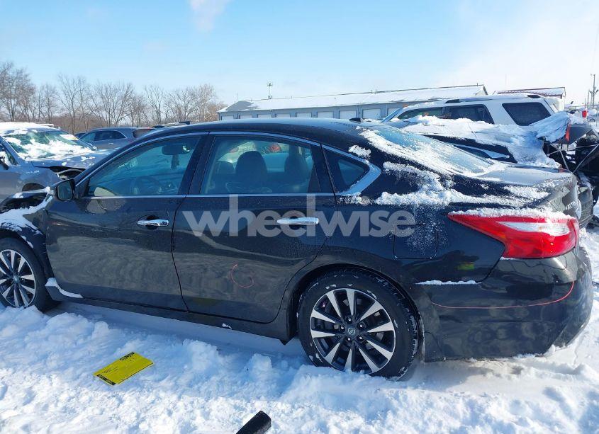 Photo 15 of 2017 Nissan Altima 2.5 SL (VIN 1N4AL3APXHC129999)