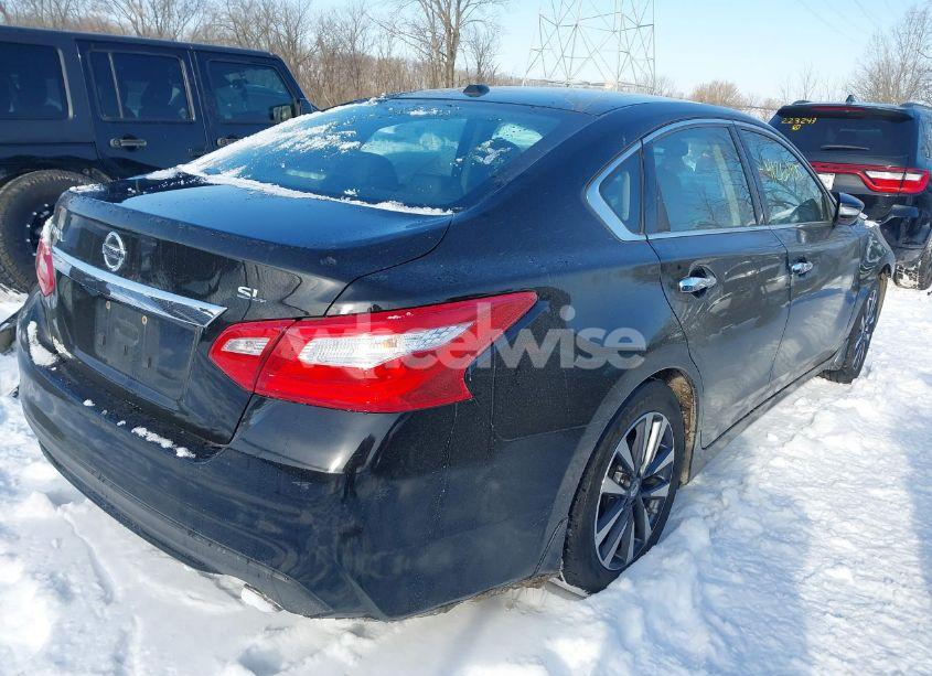 Photo 4 of 2017 Nissan Altima 2.5 SL (VIN 1N4AL3APXHC129999)