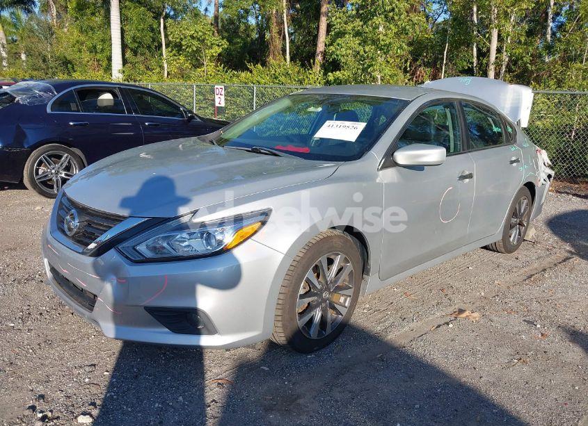 Photo 2 of 2017 Nissan Altima 2.5 SV (VIN 1N4AL3APXHC142770)