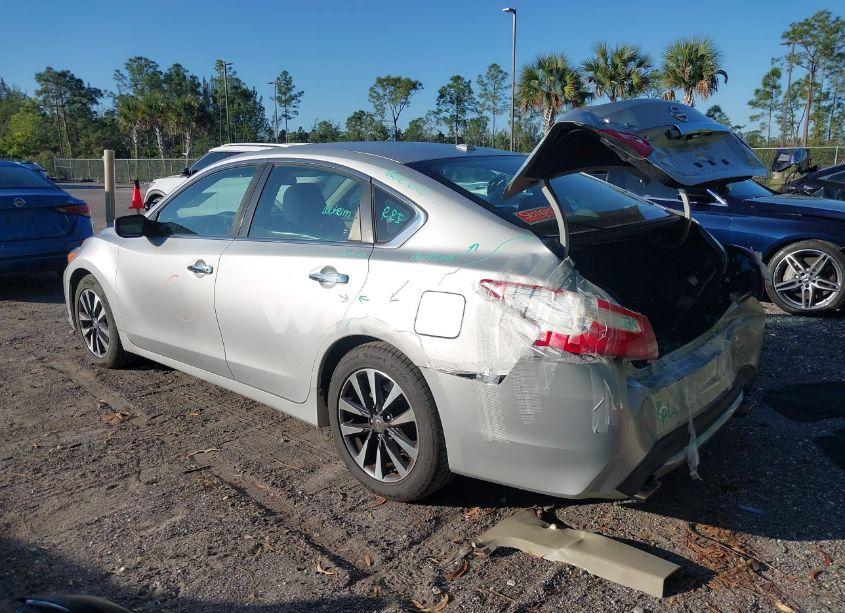 Photo 3 of 2017 Nissan Altima 2.5 SV (VIN 1N4AL3APXHC142770)