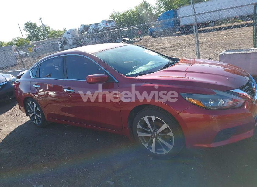 Photo 13 of 2017 Nissan Altima 2.5 SR (VIN 1N4AL3APXHC143479)