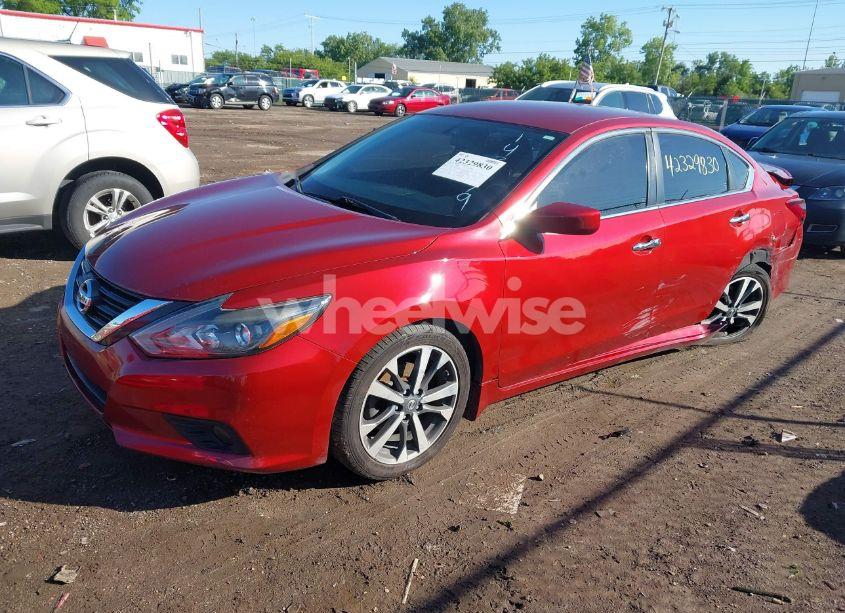 Photo 2 of 2017 Nissan Altima 2.5 SR (VIN 1N4AL3APXHC143479)