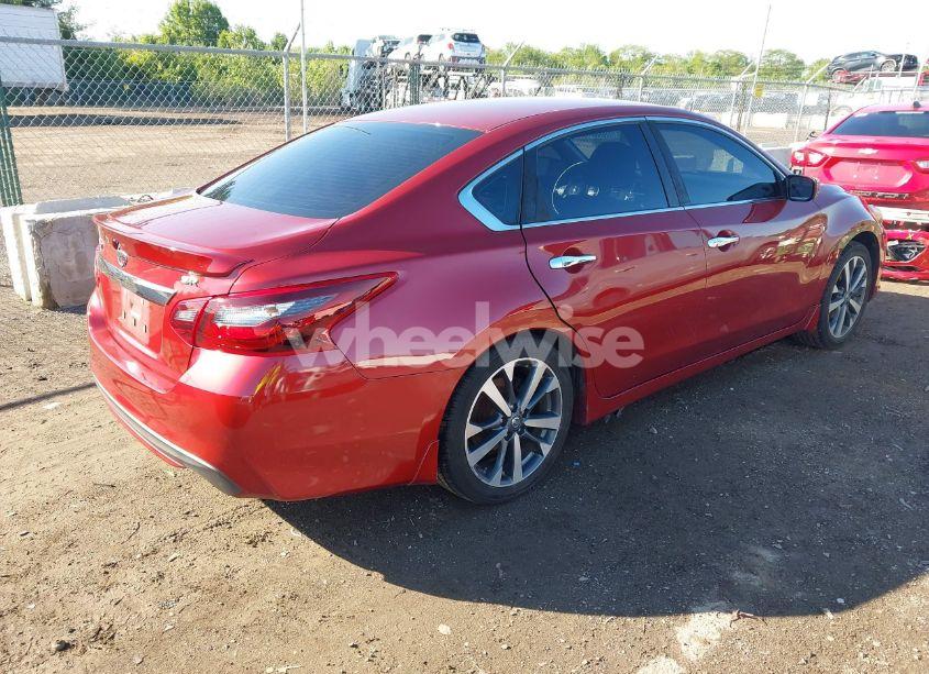 Photo 4 of 2017 Nissan Altima 2.5 SR (VIN 1N4AL3APXHC143479)