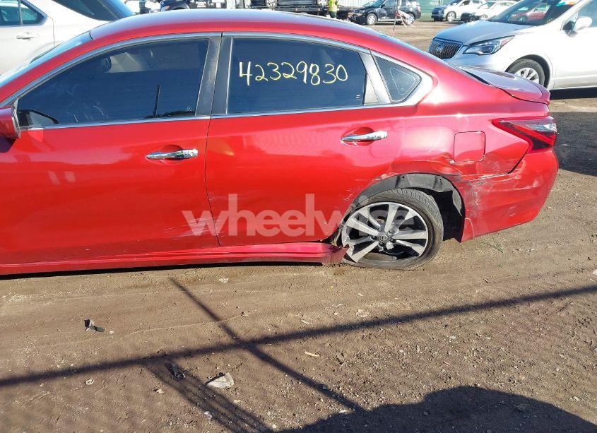 Photo 6 of 2017 Nissan Altima 2.5 SR (VIN 1N4AL3APXHC143479)