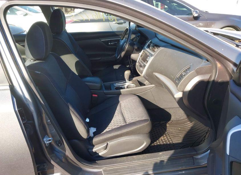 Photo 5 of 2017 Nissan Altima 2.5 SV (VIN 1N4AL3APXHC152344)