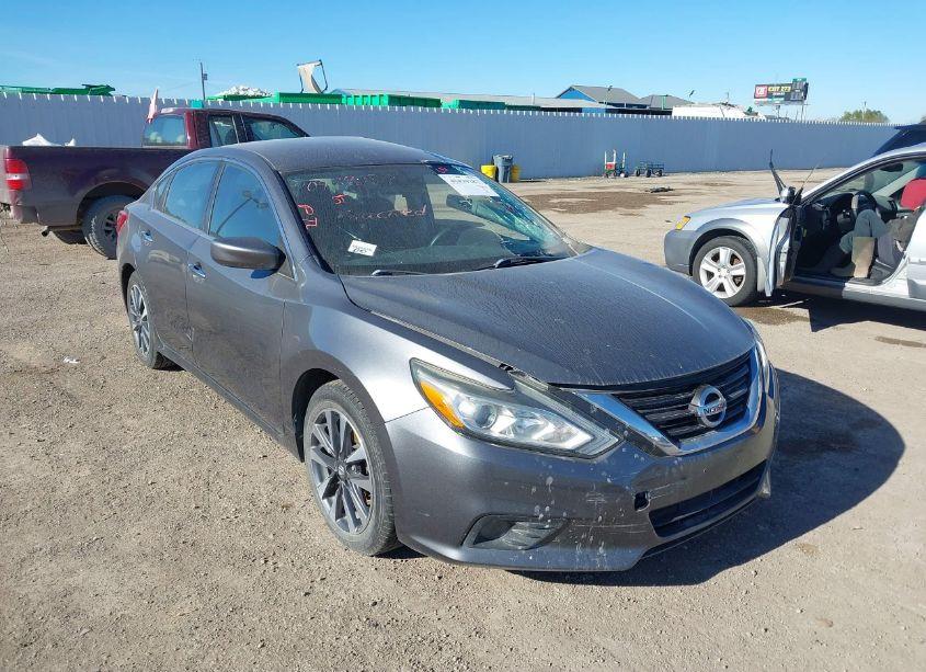 2017 Nissan Altima 2.5 SV (VIN 1N4AL3APXHC158242) main photo