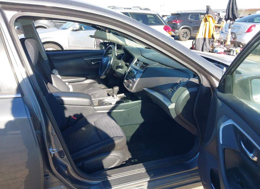 Photo 5 of 2017 Nissan Altima 2.5 SV (VIN 1N4AL3APXHC158242)
