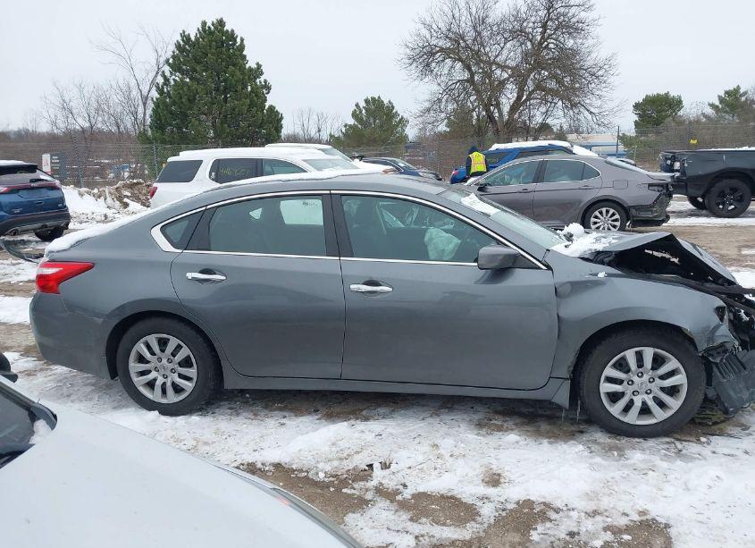 Photo 12 of 2017 Nissan Altima 2.5 S (VIN 1N4AL3APXHC165207)