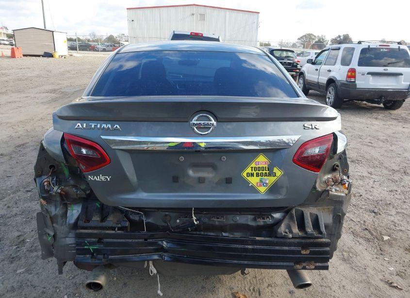 Photo 17 of 2017 Nissan Altima 2.5 SR (VIN 1N4AL3APXHC167992)