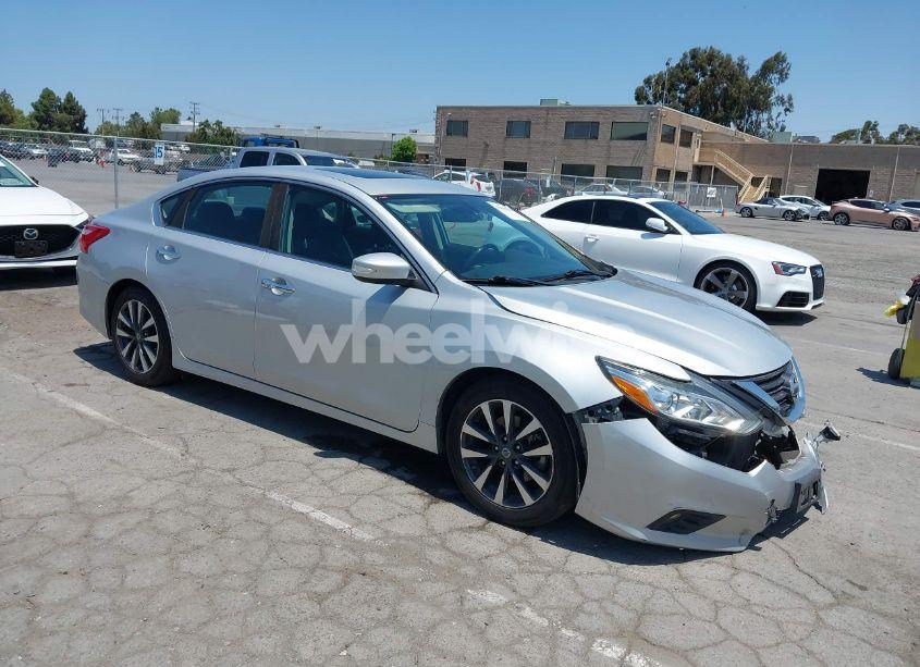 2017 Nissan Altima 2.5 SL (VIN 1N4AL3APXHC176949) main photo