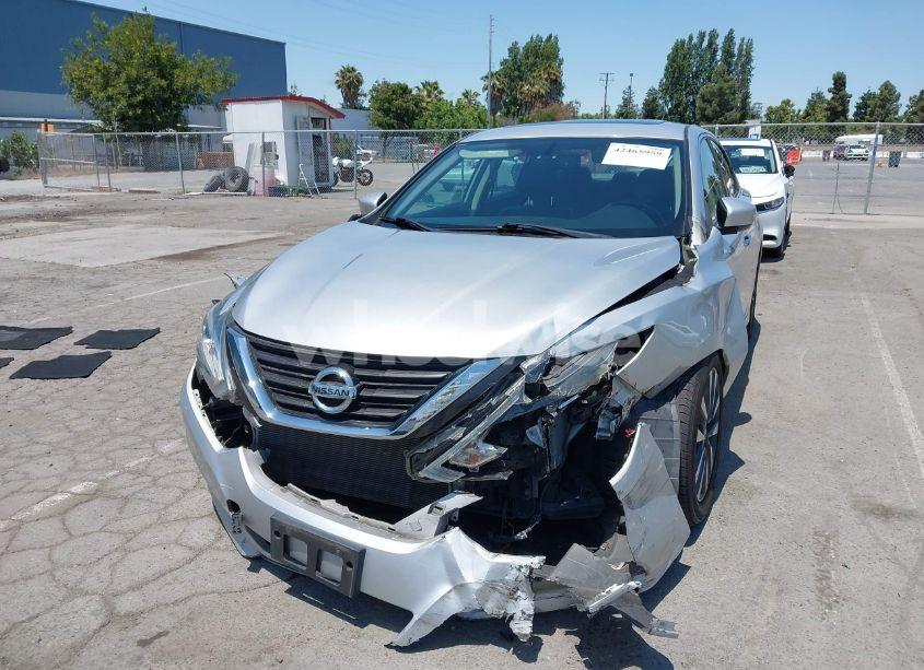 Photo 13 of 2017 Nissan Altima 2.5 SL (VIN 1N4AL3APXHC176949)