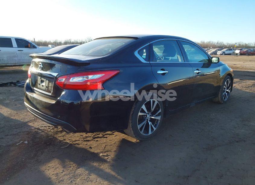 Photo 4 of 2017 Nissan Altima 2.5 S (VIN 1N4AL3APXHC193413)