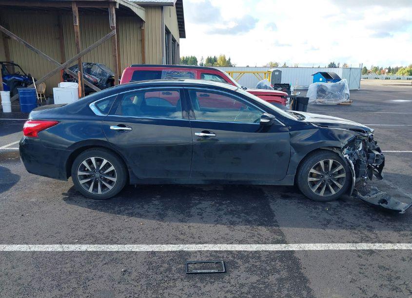 Photo 14 of 2017 Nissan Altima 2.5 SL (VIN 1N4AL3APXHC196358)