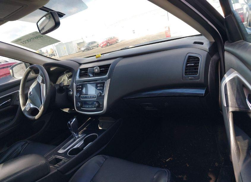 Photo 5 of 2017 Nissan Altima 2.5 SL (VIN 1N4AL3APXHC196358)