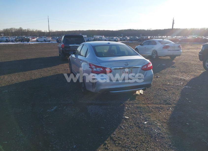 Photo 3 of 2017 Nissan Altima 2.5 SV (VIN 1N4AL3APXHC210873)
