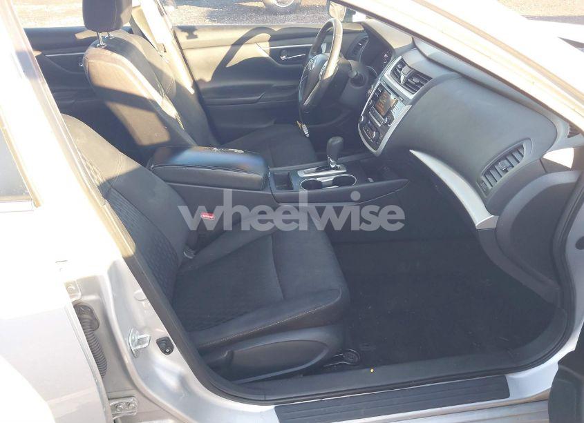 Photo 5 of 2017 Nissan Altima 2.5 SV (VIN 1N4AL3APXHC210873)