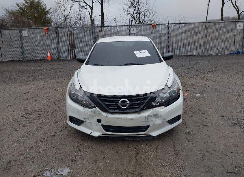 Photo 12 of 2017 Nissan Altima 2.5 SR (VIN 1N4AL3APXHC212977)