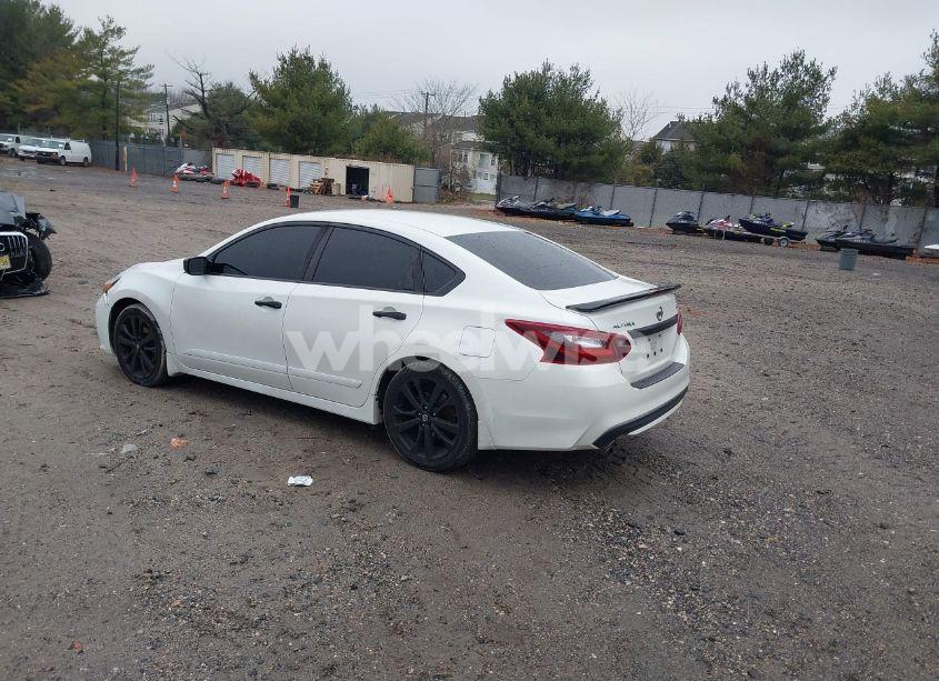 Photo 3 of 2017 Nissan Altima 2.5 SR (VIN 1N4AL3APXHC212977)
