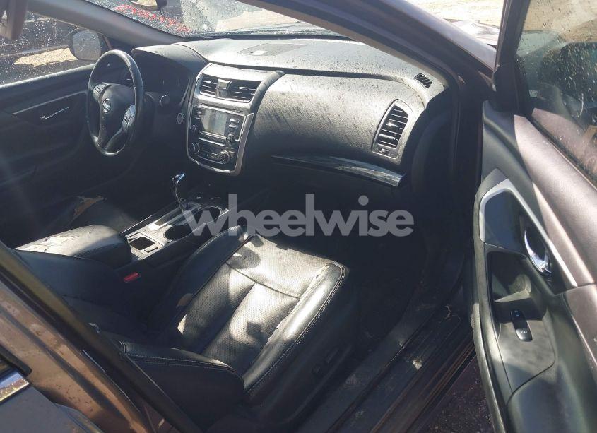 Photo 5 of 2017 Nissan Altima 2.5 SL (VIN 1N4AL3APXHC214163)