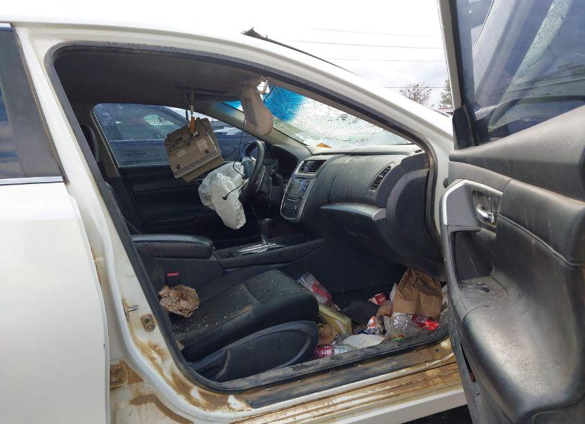 Photo 5 of 2017 Nissan Altima 2.5 SR (VIN 1N4AL3APXHC224398)