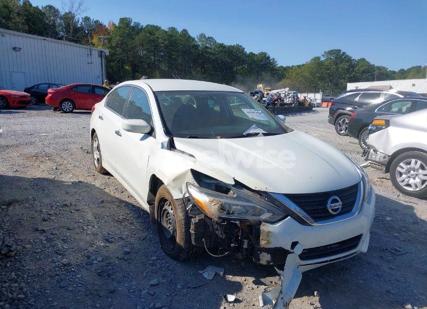2017 Nissan Altima 2.5 S (VIN 1N4AL3APXHC271303) main photo