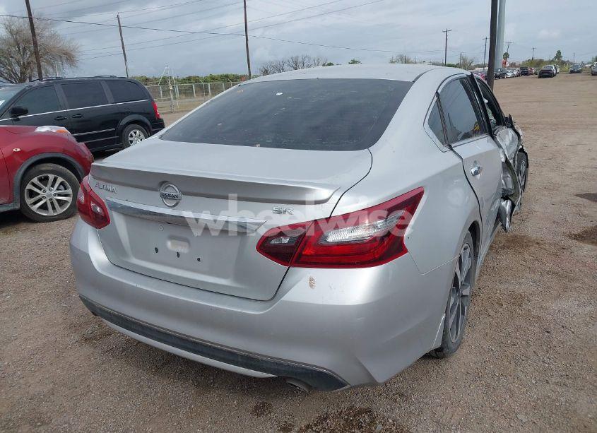 Photo 4 of 2017 Nissan Altima 2.5 SR (VIN 1N4AL3APXHC272015)