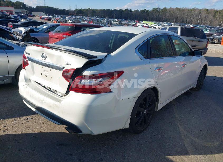 Photo 4 of 2017 Nissan Altima 2.5 SR (VIN 1N4AL3APXHC284679)