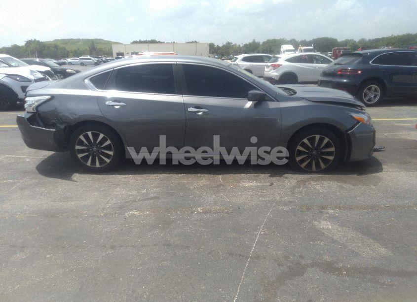 Photo 14 of 2017 Nissan Altima 2.5 SV (VIN 1N4AL3APXHC289459)