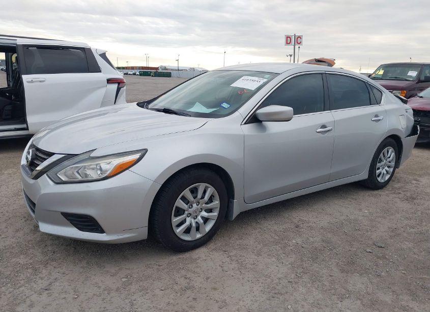 Photo 2 of 2017 Nissan Altima 2.5 S (VIN 1N4AL3APXHC289798)