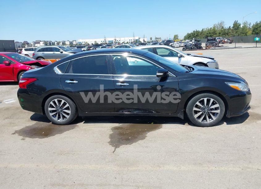Photo 13 of 2017 Nissan Altima 2.5 SL (VIN 1N4AL3APXHC470996)