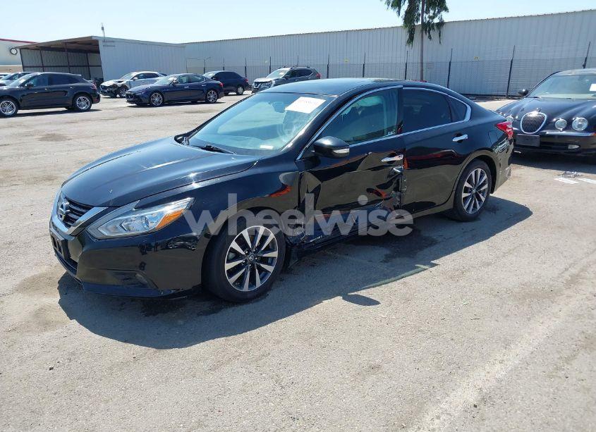 Photo 2 of 2017 Nissan Altima 2.5 SL (VIN 1N4AL3APXHC470996)