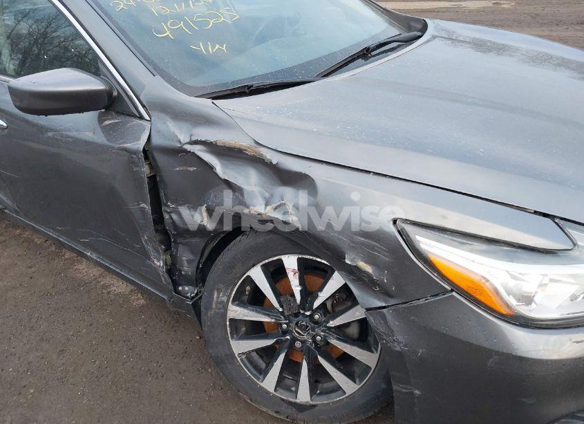 Photo 6 of 2017 Nissan Altima 2.5 SV (VIN 1N4AL3APXHC491525)