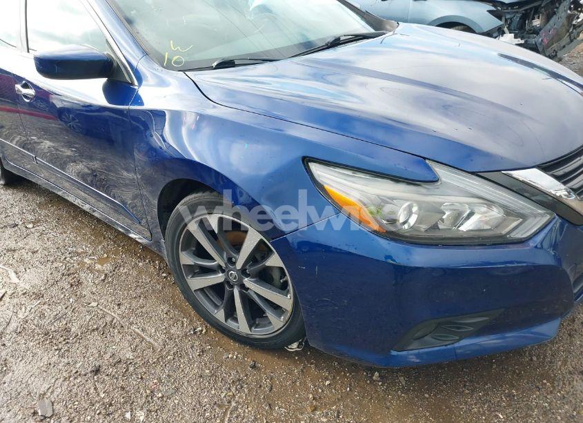 Photo 17 of 2017 Nissan Altima 2.5 SR (VIN 1N4AL3APXHC492979)