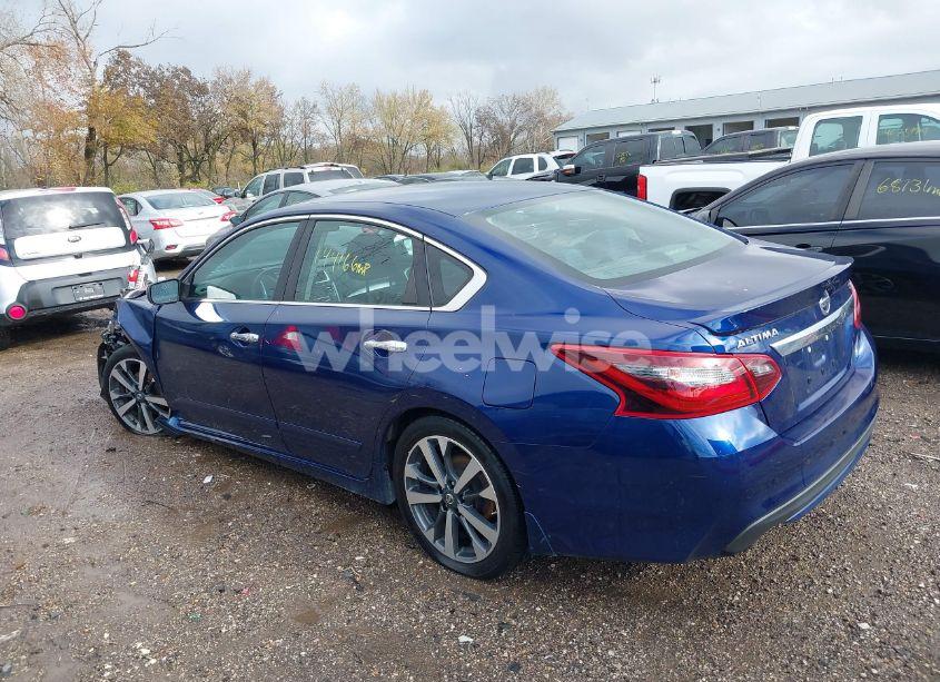 Photo 3 of 2017 Nissan Altima 2.5 SR (VIN 1N4AL3APXHC492979)
