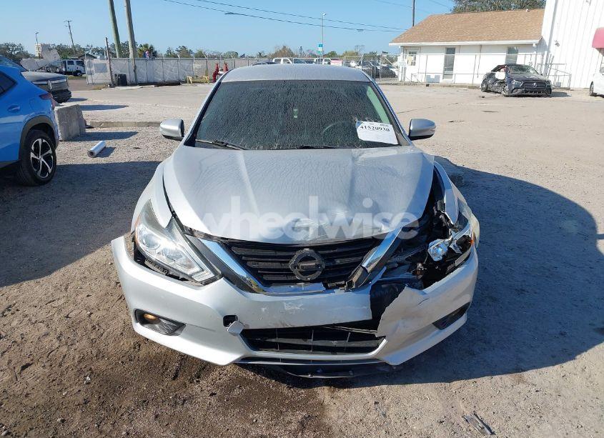 Photo 11 of 2017 Nissan Altima 2.5 SL (VIN 1N4AL3APXHC496045)