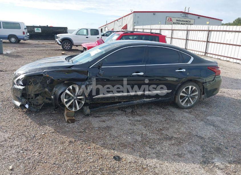 Photo 15 of 2017 Nissan Altima 2.5 SR (VIN 1N4AL3APXHN304790)