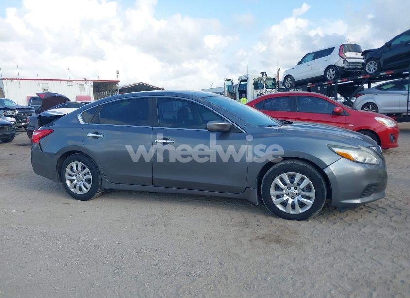 Photo 13 of 2017 Nissan Altima 2.5 S (VIN 1N4AL3APXHN322044)