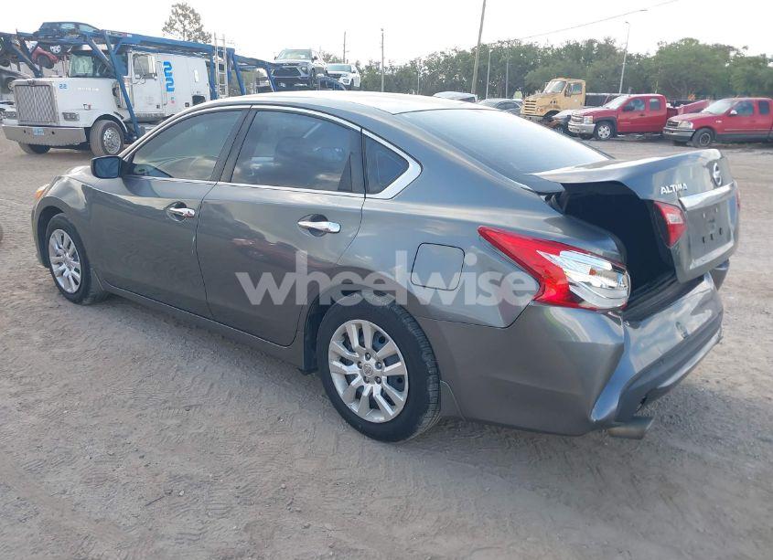 Photo 3 of 2017 Nissan Altima 2.5 S (VIN 1N4AL3APXHN322044)