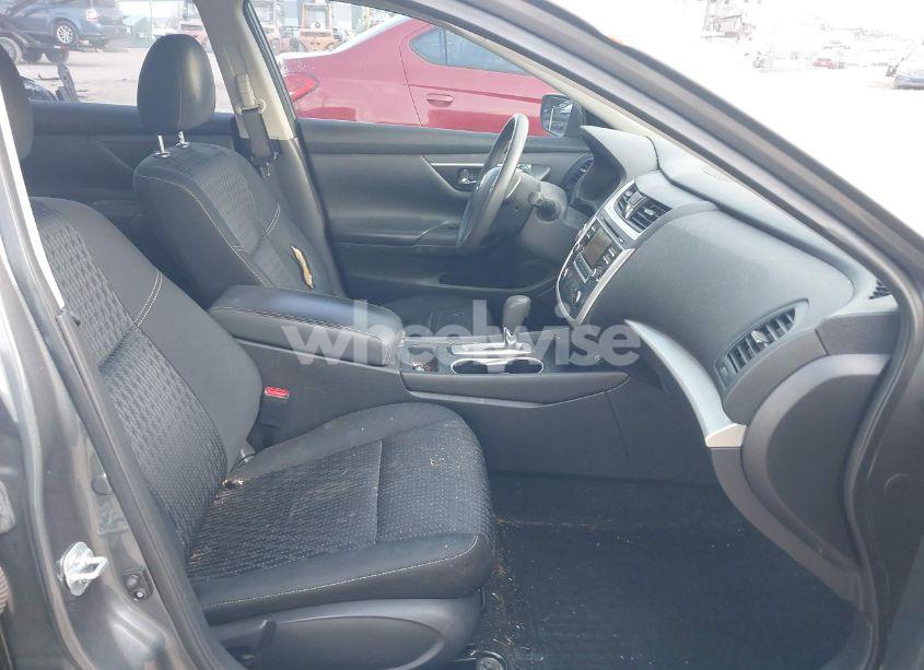 Photo 5 of 2017 Nissan Altima 2.5 S (VIN 1N4AL3APXHN322044)