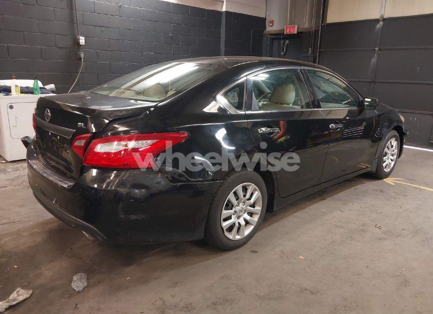 Photo 4 of 2017 Nissan Altima 2.5 S (VIN 1N4AL3APXHN324814)