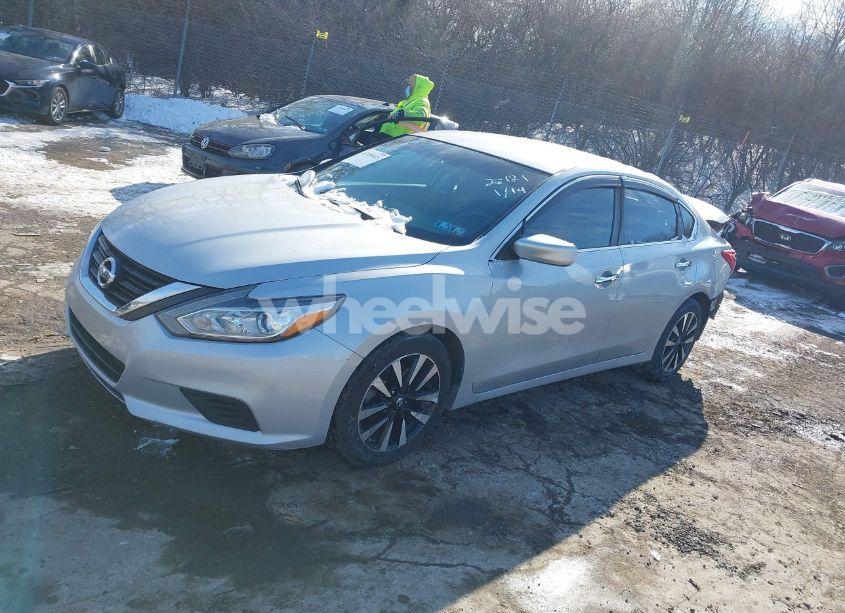 Photo 2 of 2017 Nissan Altima 2.5 S (VIN 1N4AL3APXHN328121)
