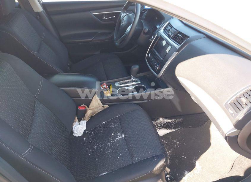 Photo 5 of 2017 Nissan Altima 2.5 S (VIN 1N4AL3APXHN328121)