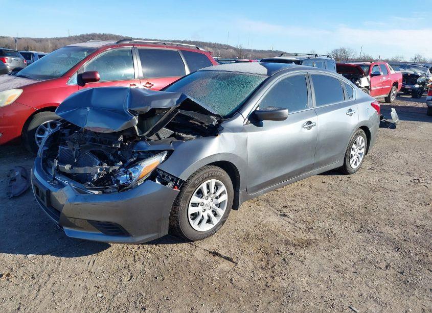 Photo 2 of 2017 Nissan Altima 2.5 S (VIN 1N4AL3APXHN341841)