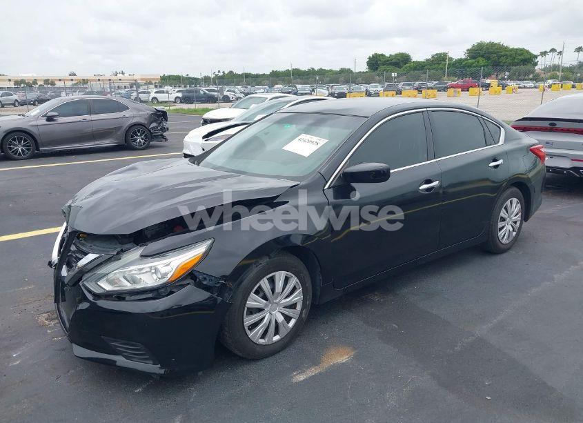 Photo 2 of 2017 Nissan Altima 2.5 S (VIN 1N4AL3APXHN343573)
