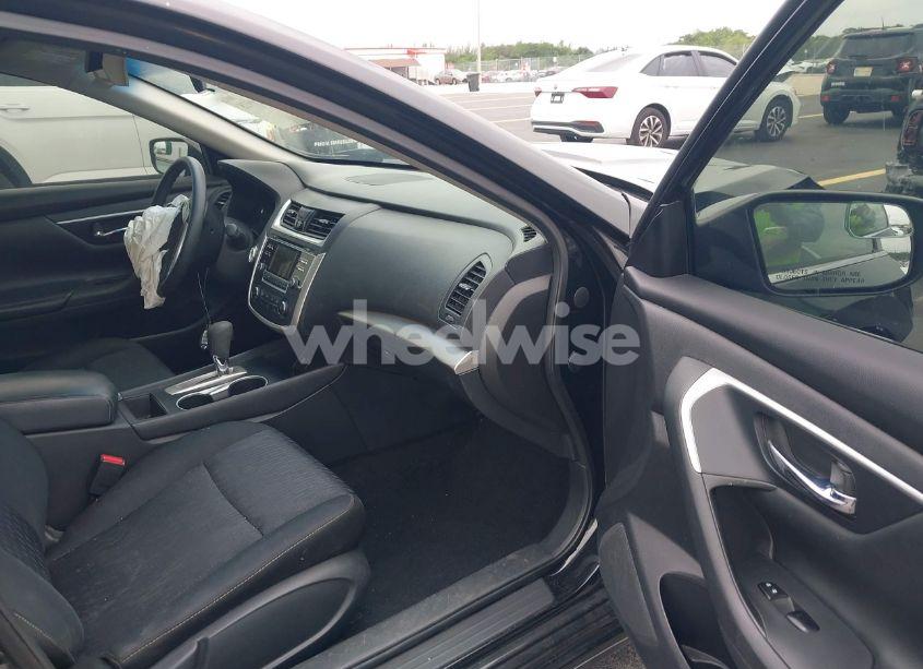 Photo 5 of 2017 Nissan Altima 2.5 S (VIN 1N4AL3APXHN343573)